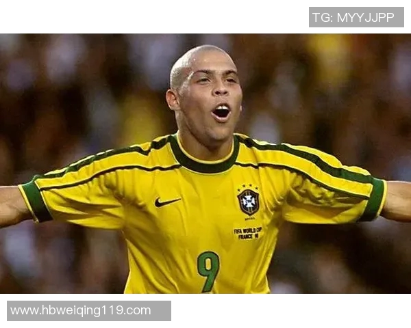 足球比赛规则探秘场上是否真的存在使用蓝牌的知名球星